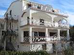 Holiday Home No.323, 3 apartments for 6-10 persons